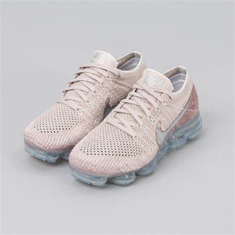 vapormax nike pink weiß damen|Nike VaporMax cushion.